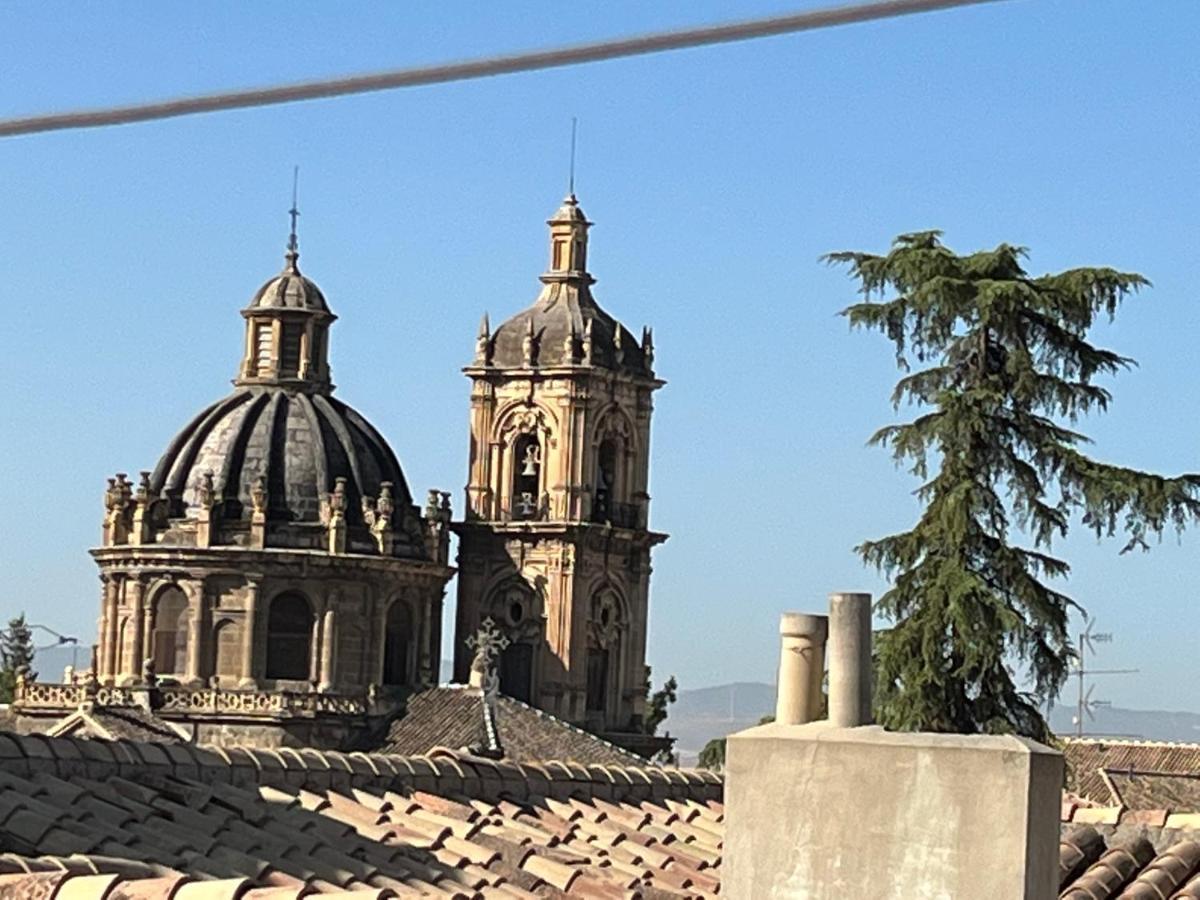 Precioso Apartamento Con Patio Granada Eksteriør billede