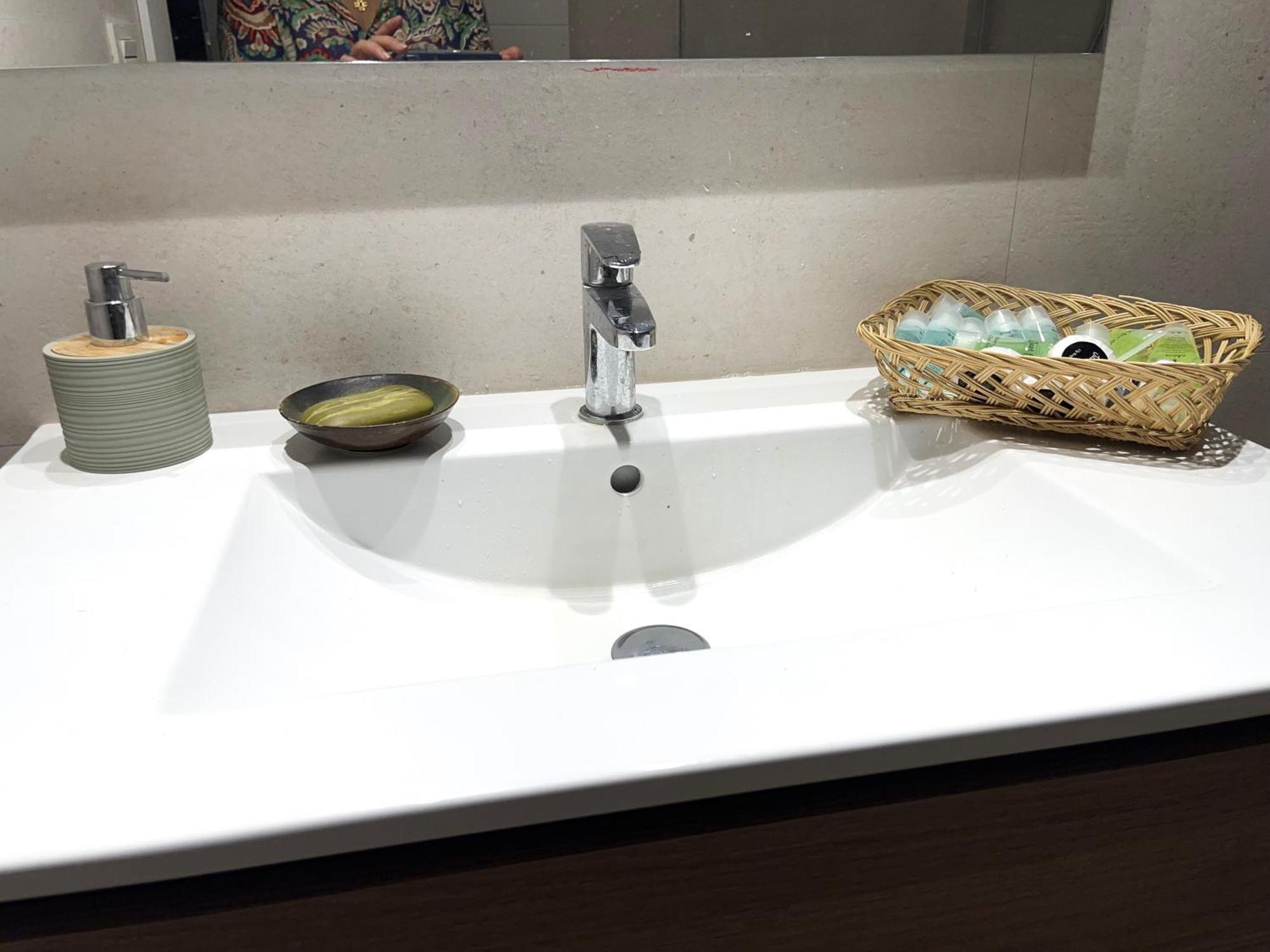 Precioso Apartamento Con Patio Granada Eksteriør billede